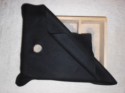 『遮光布』を掛けます